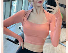 Load image into Gallery viewer, Ariel Padded Long Sleeve Yoga Crop Top
