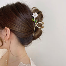 Load image into Gallery viewer, Pretty Flower Metal Hair Claw Clip
