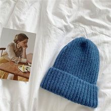 Load image into Gallery viewer, Womens Plain Knit Beanie
