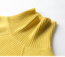 Load image into Gallery viewer, Diamond 100% Wool Turtleneck Sweater
