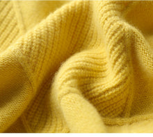 Load image into Gallery viewer, Diamond 100% Wool Turtleneck Sweater
