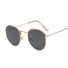 Load image into Gallery viewer, Cassidy Retro Round Sunglasses
